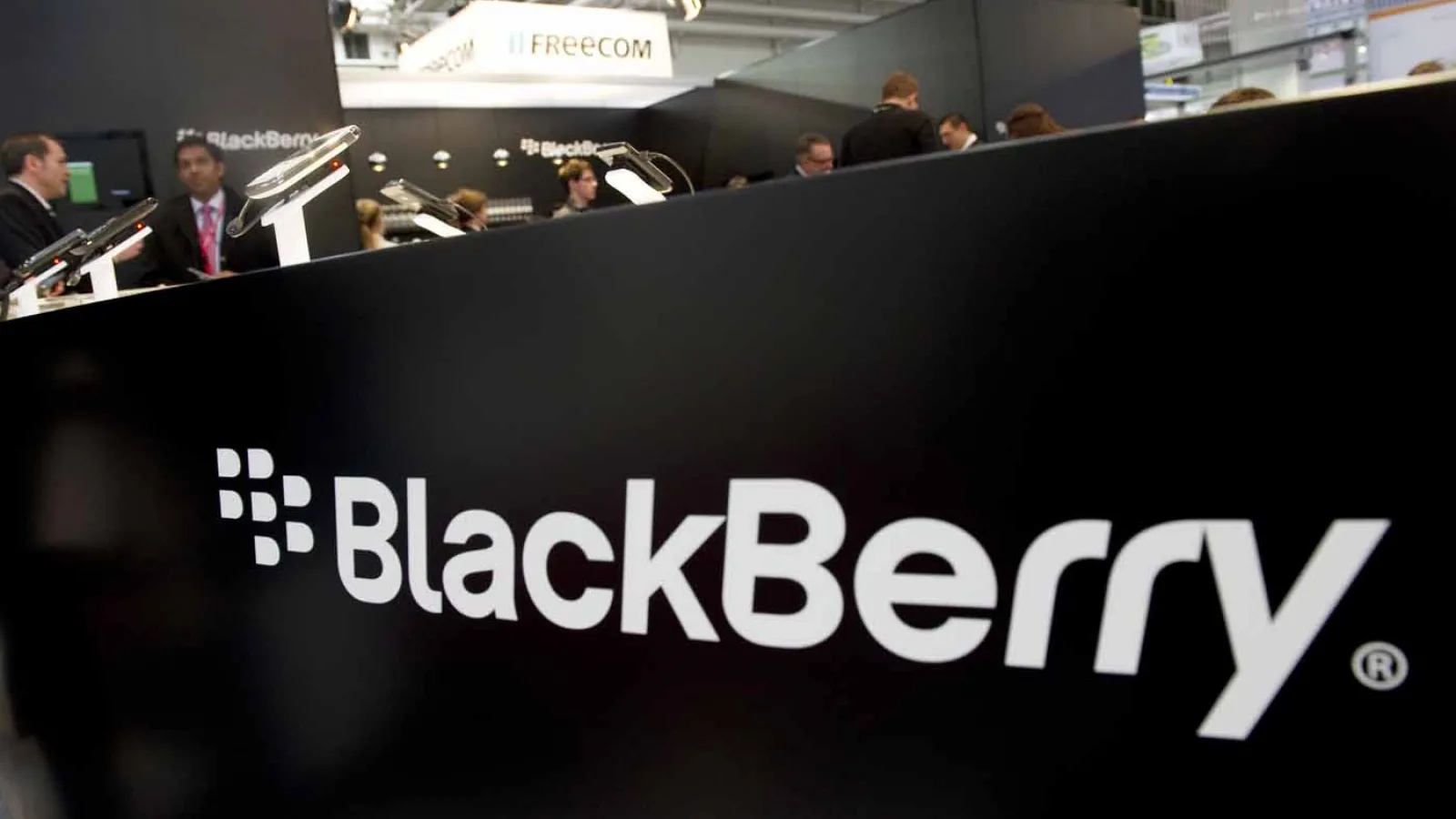 Samsung ar putea achiziționa compania BlackBerry; o serie de prime zvonuri ajung pe web