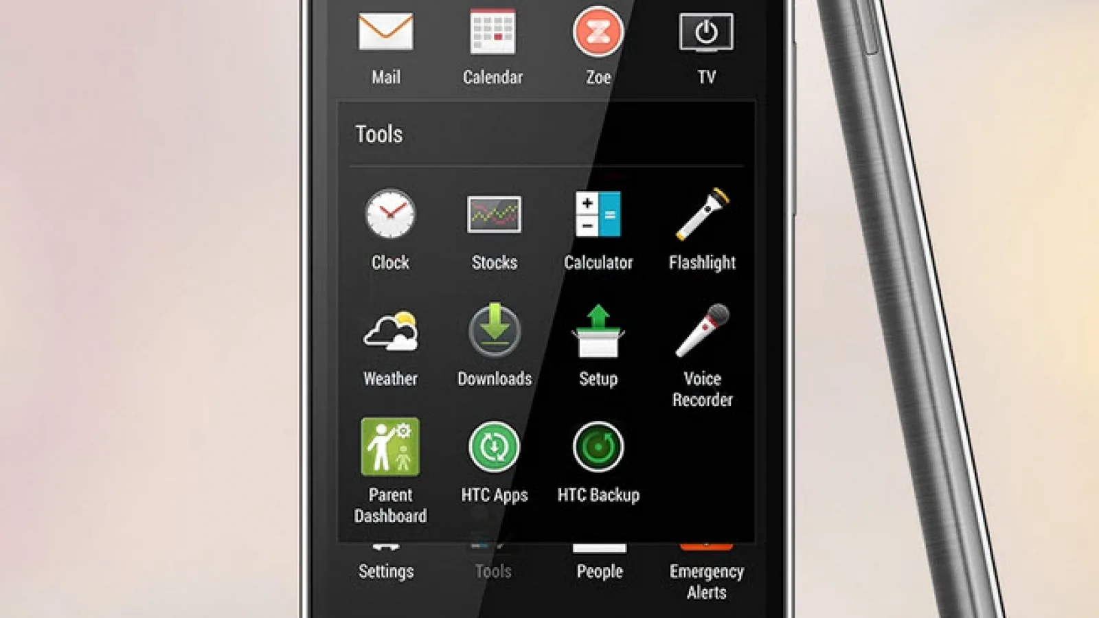 One (M9) va sosi cu un senzor foto principal de 20 megapixeli, alături de un prim SmartWatch HTC, potrivit Bloomberg