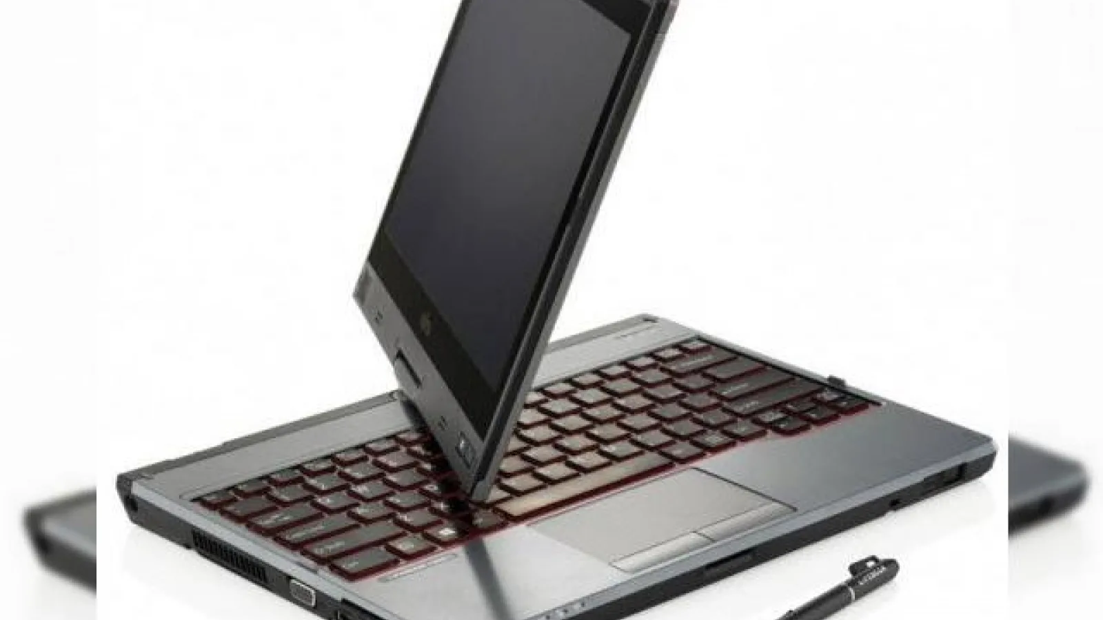 Fujitsu lansează tabletele Stylistic Q775, Lifebook T935 și T725; device-uri hibride cu Windows și procesoare Intel