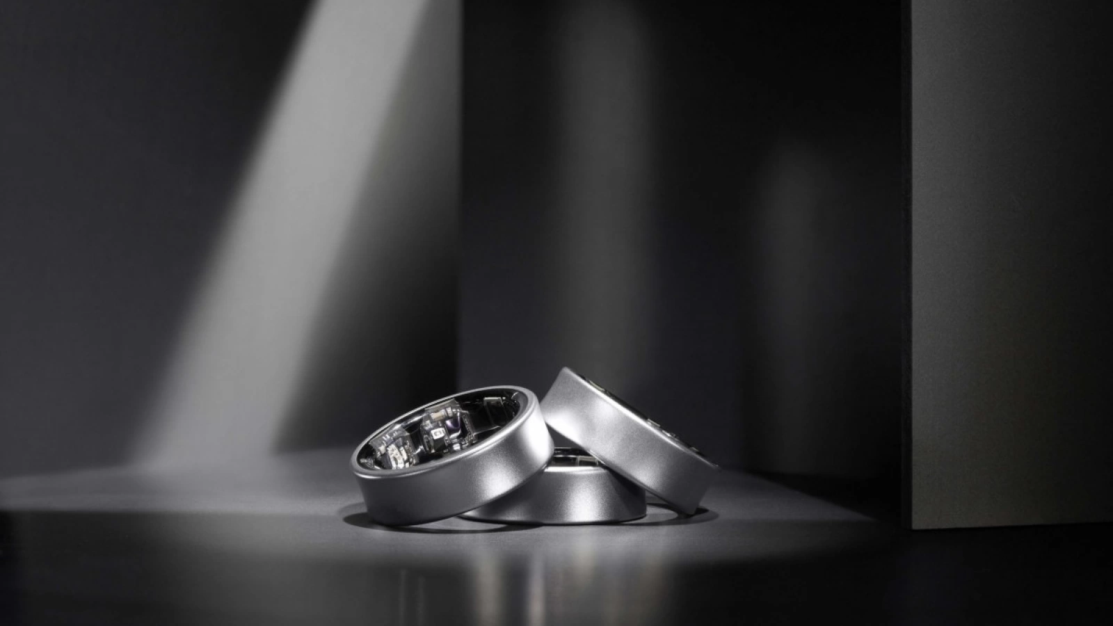 Samsung Galaxy Ring e în sfârşit oficial: autonomie de până la 7 zile, senzor de temperatură şi puls