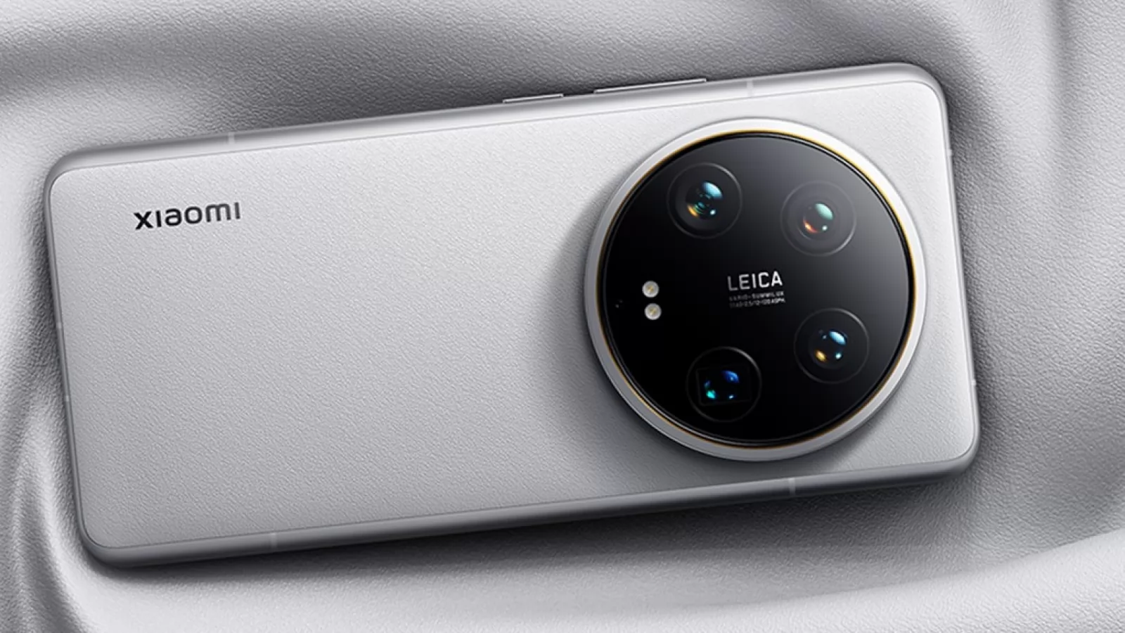 Xiaomi 15 Ultra va exista, dar vine abia în 2025