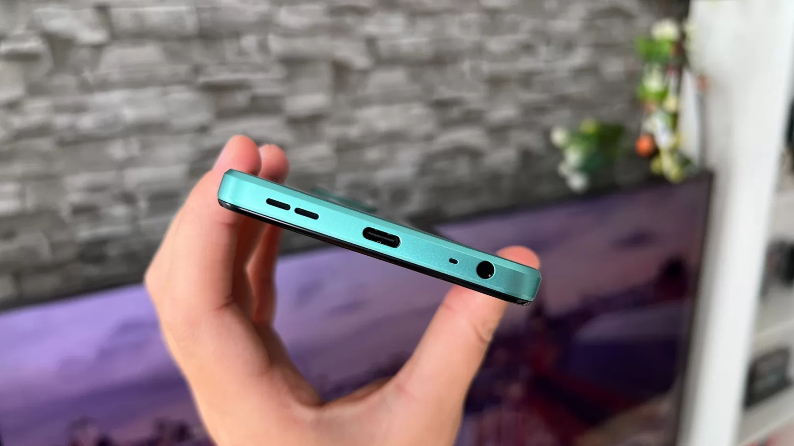 HMD Pulse Pro: Singurul difuzor livrează sunet acceptabil