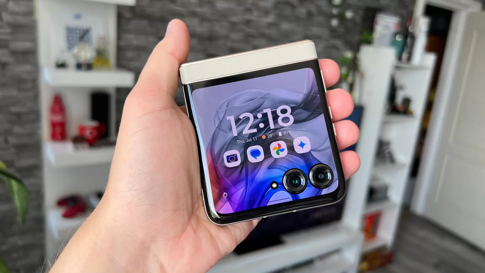 Motorola RAZR 50 review detaliat în limba română (Evaluare Mobilissimo)