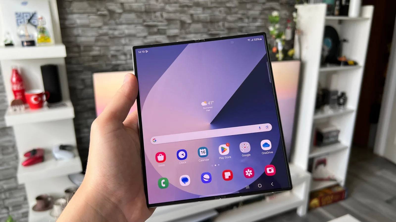Samsung Galaxy Z Fold6: În sfârșit display secundar mai lat și mai comod la typing, record de luminozitate pentru un pliabil