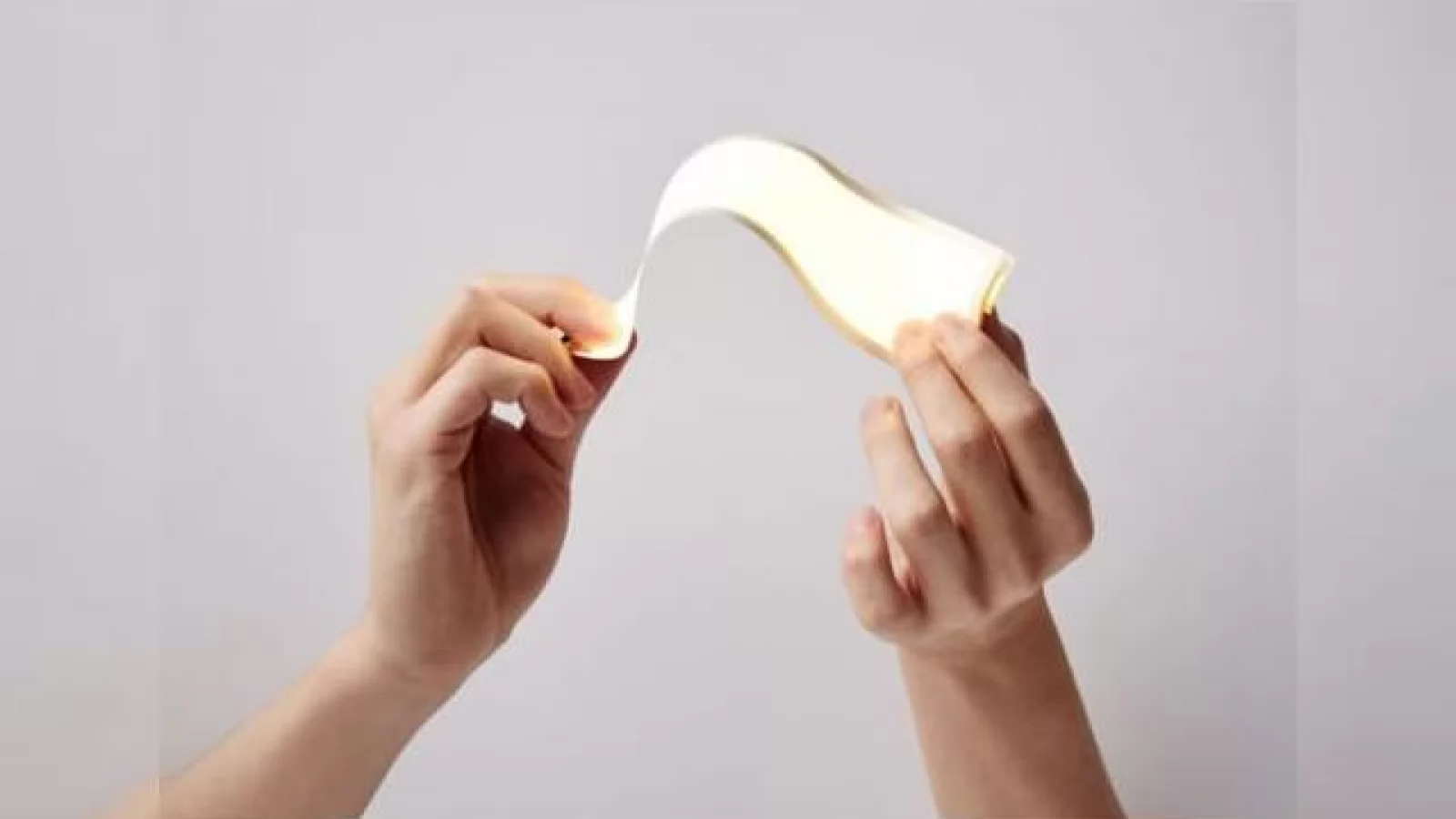 LG Display va Începe producția În masă de panouri P-OLED flexibile În luna iulie