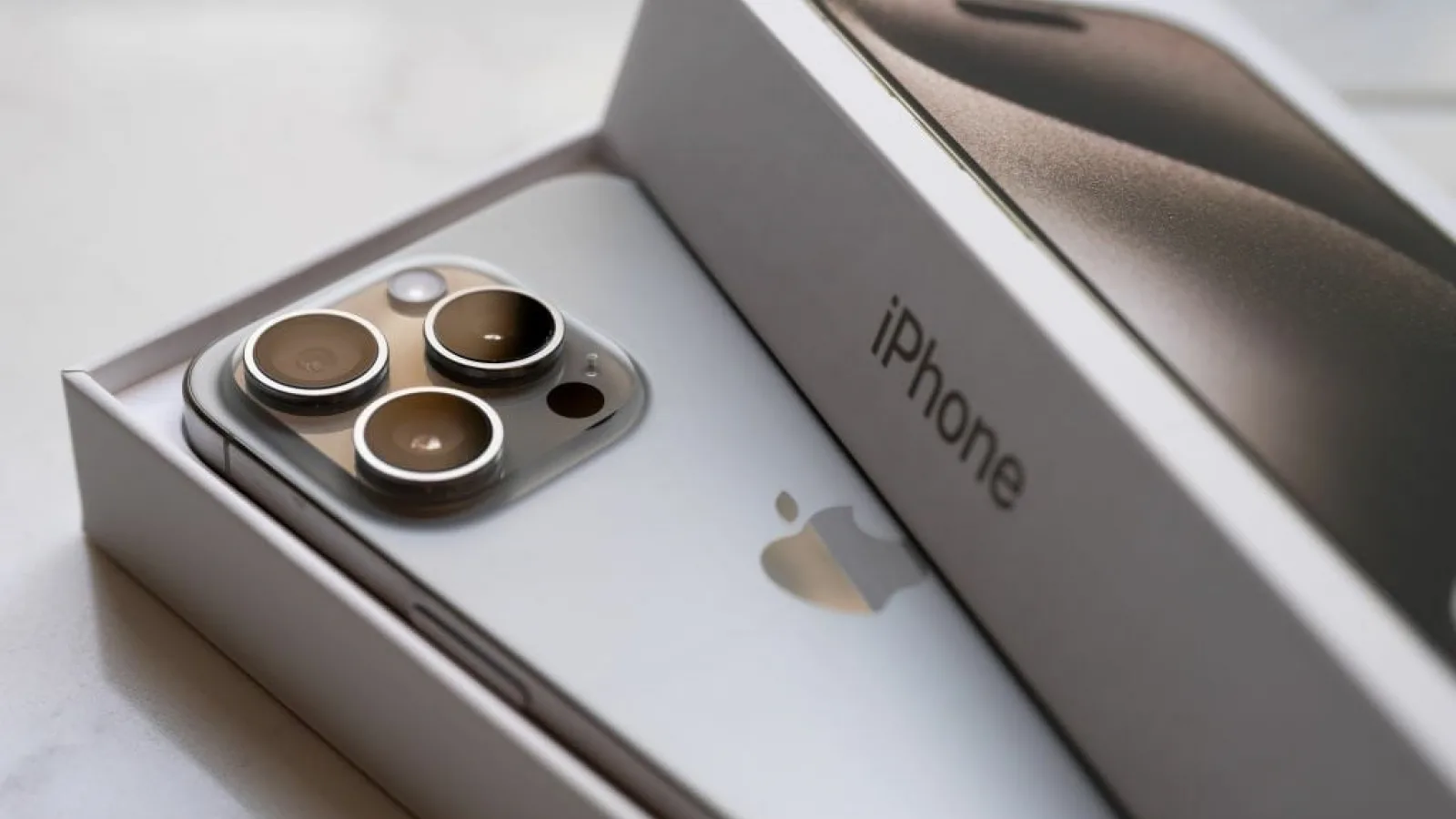 Zvonuri despre iPhone 17 Slim: design ultra-subțire și preț pe măsură; Noul vârf de gamă Apple?
