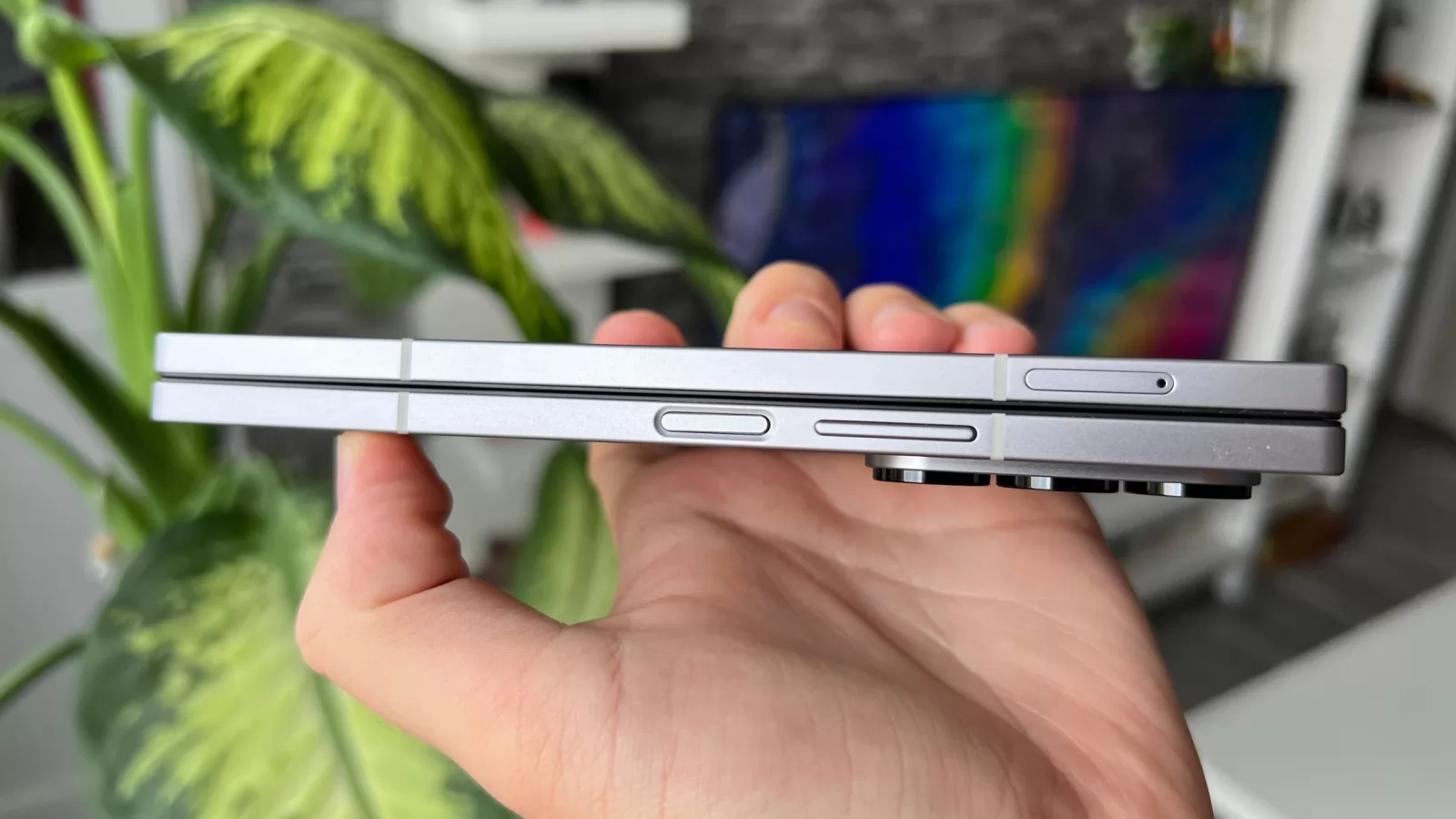 Samsung Galaxy Z Fold6 Slim ar putea să nu fie aşa subţire precum pliabilele Xiaomi sau HONOR