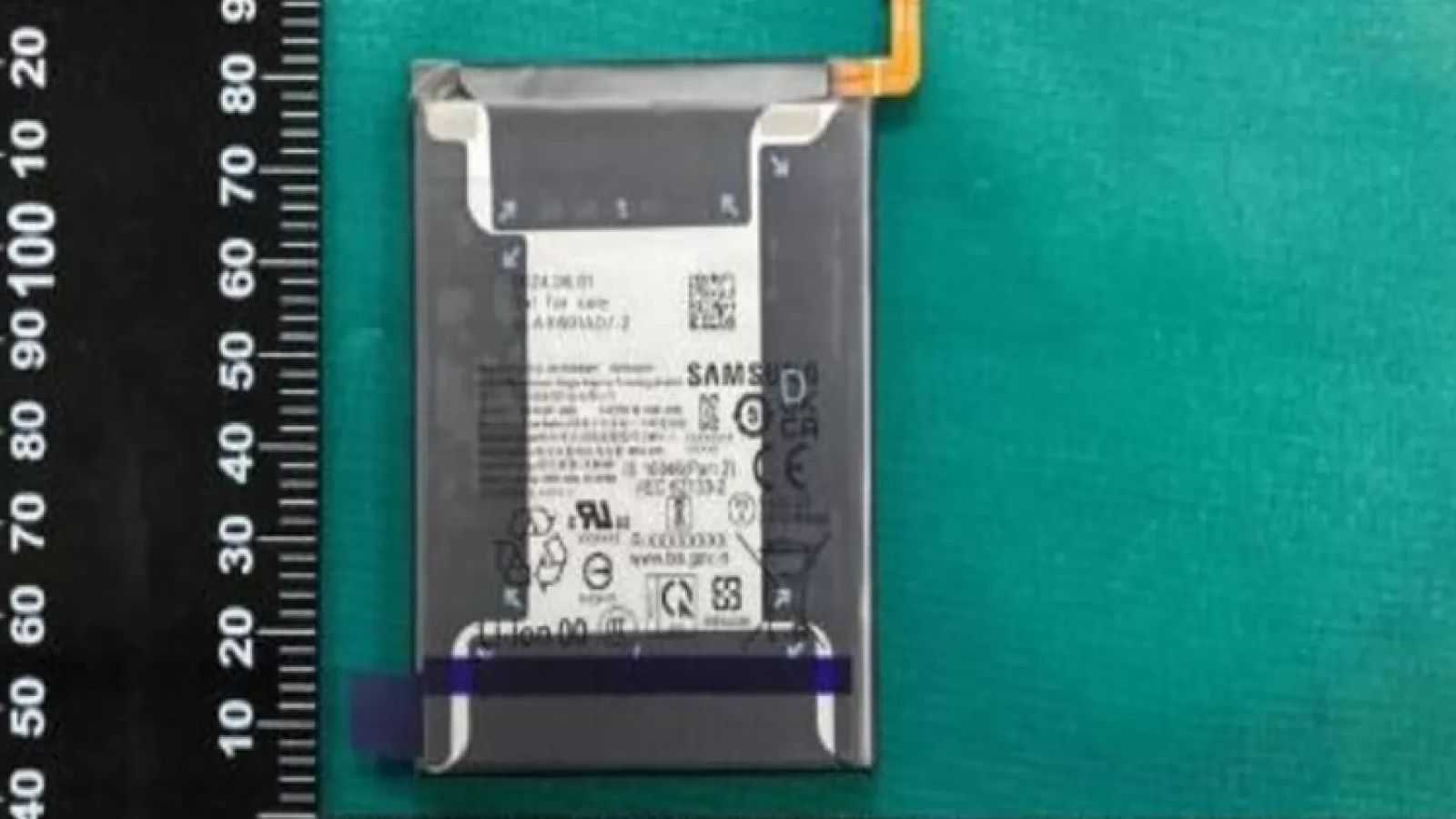 Bateria lui Samsung Galaxy S25 Ultra a fost certificată oficial și pare că flagship-ul va primi mai multă memorie RAM