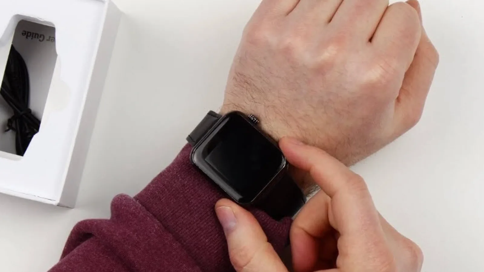 Au apărut falsurile Apple Watch! Iată un unboxing al unui model din China (Video)
