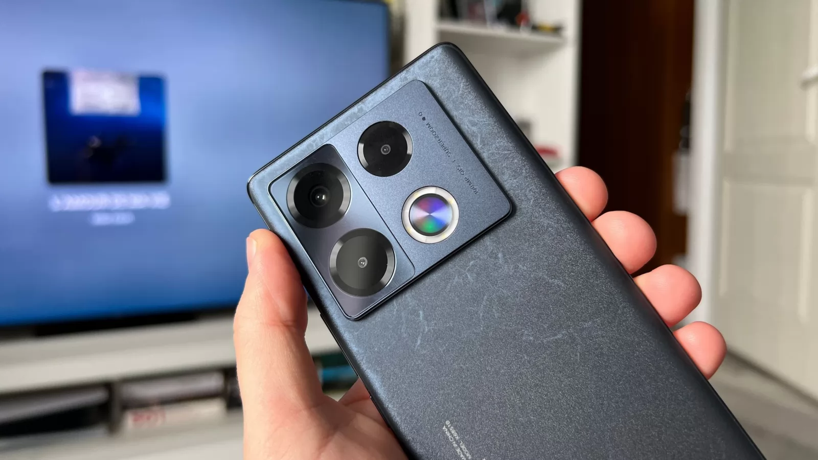 Infinix Note 40 Pro+: Hardware cu upgrade la nivel de procesor, încărcare mai rapidă