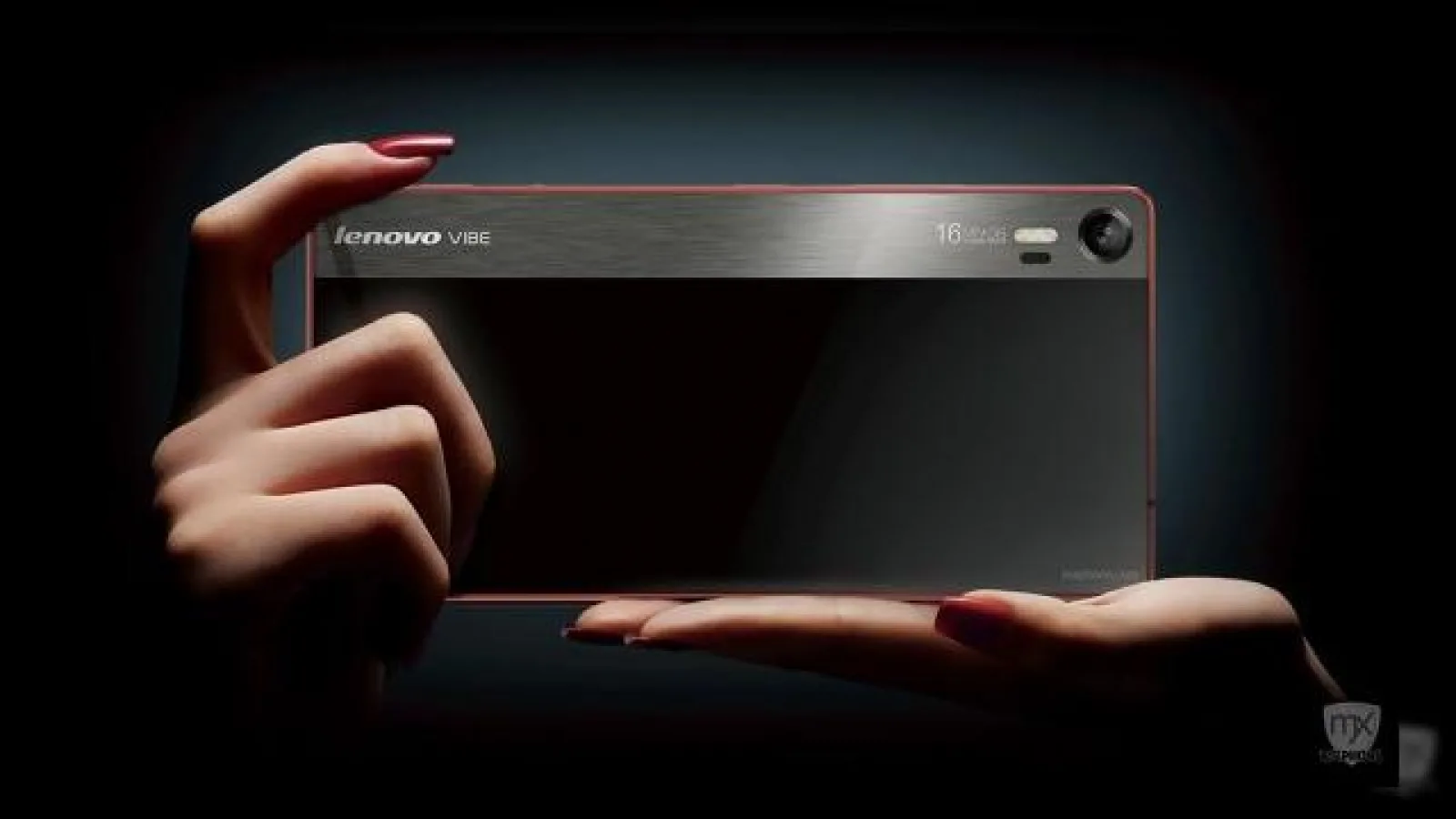 Lenovo Vibe Shot este un nou cameraphone cu senzor de 16 MP, blitz triplu LED