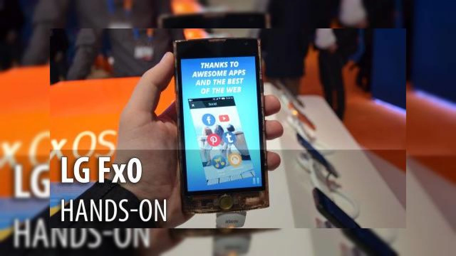 MWC 2015: LG Fx0 hands-on - cel mai original telefon midrange din ultimul an, cu carcasă transparentă (Video)