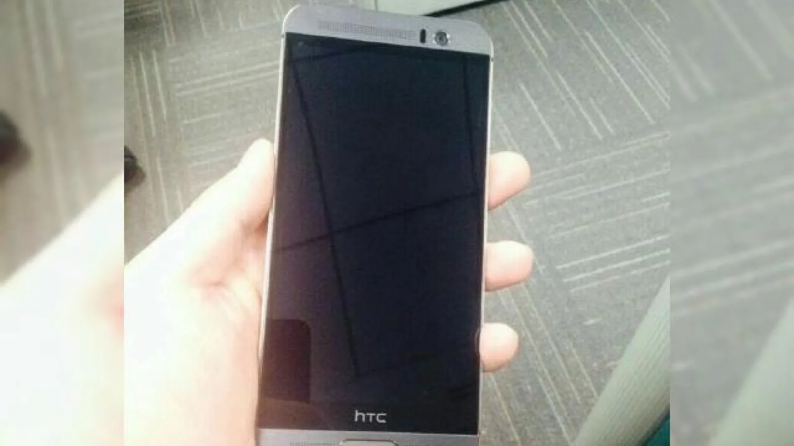 HTC One M9 Plus ni se dezvăluie din nou, cu scannerul de amprente la vedere