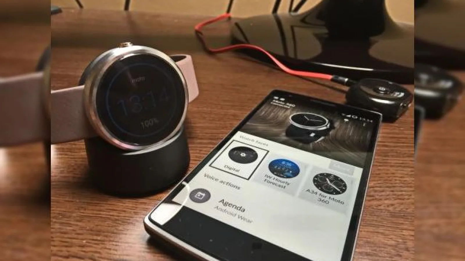 Următoarea actualizare Android Wear ar putea aduce suport WiFi, un nou gest de control şi multe altele