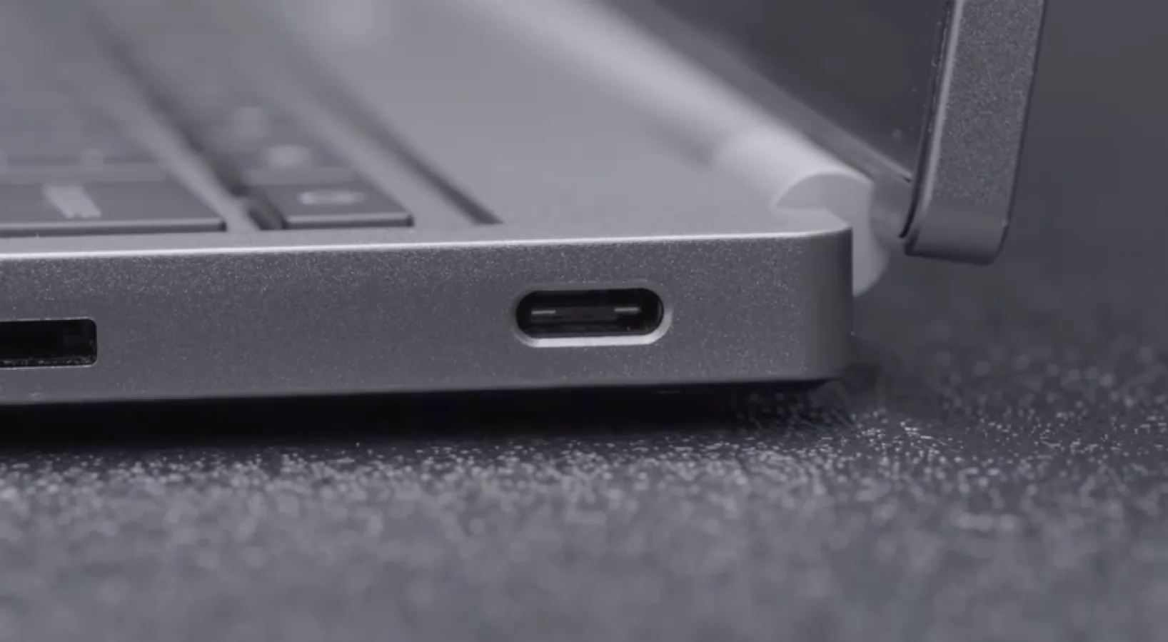 Portul USB Type-C reversibil va sosi în curând și pe smartphone-urile Android