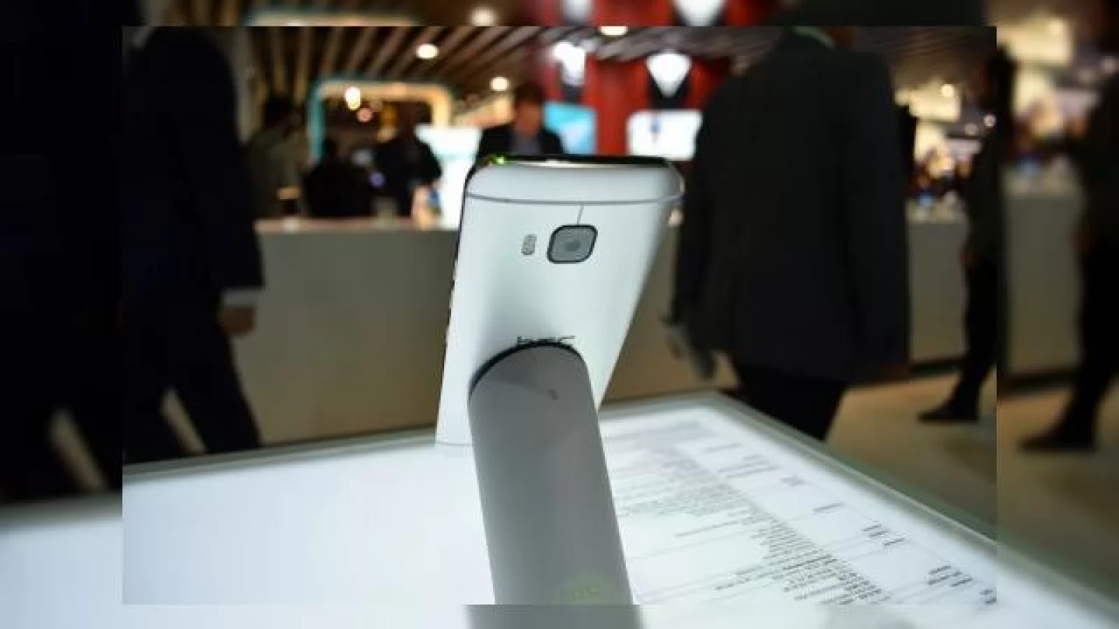 HTC One M9 debutează peste câteva zile în Taiwan, în versiuni de 32 şi 64 GB şi cu preţ de 700 de dolari