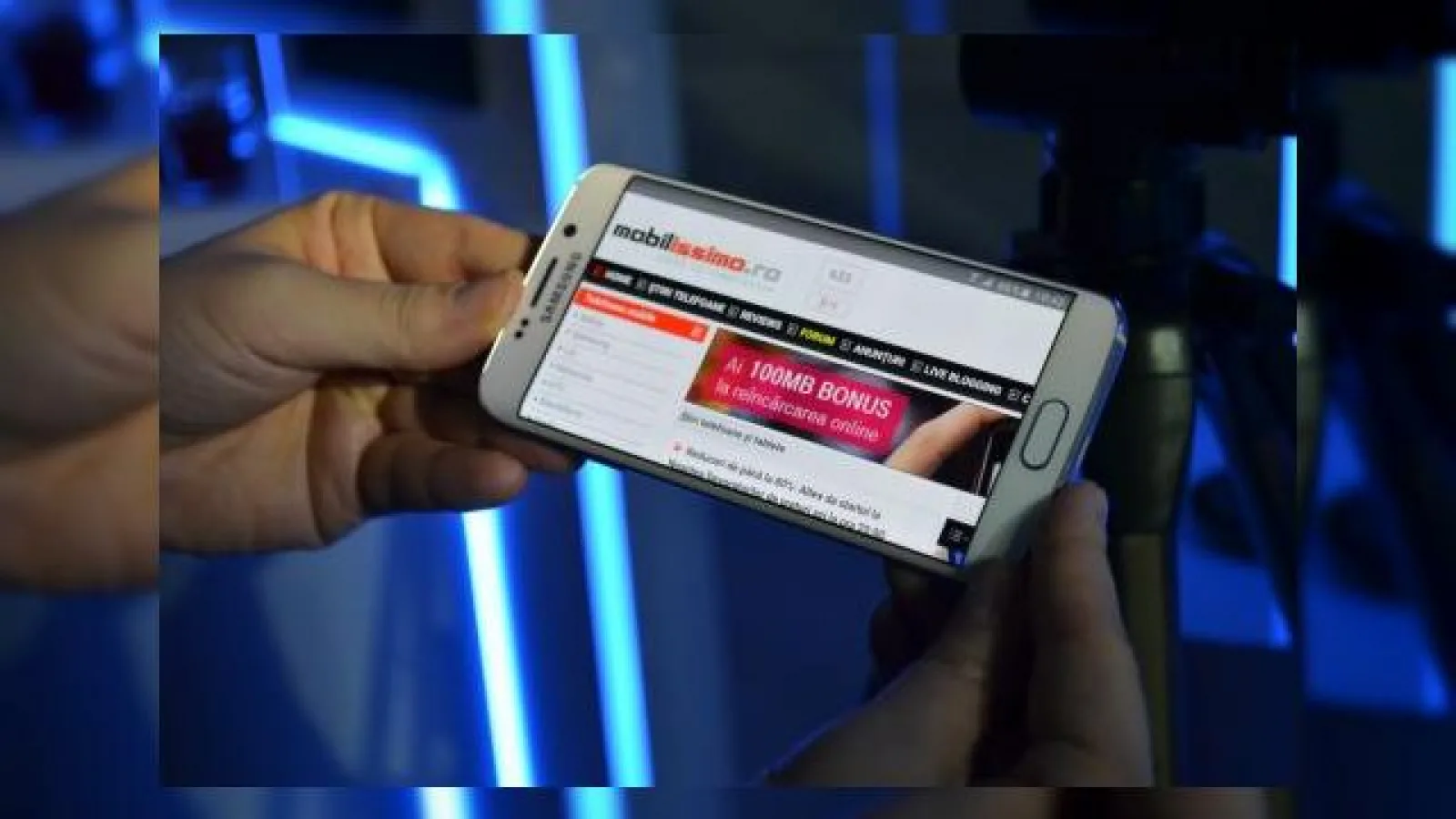 Samsung Galaxy S6 Edge hands on la lansarea în România: cu mâna pe curburile lui S6 Edge, mai discrete decât ne aşteptam (Video)