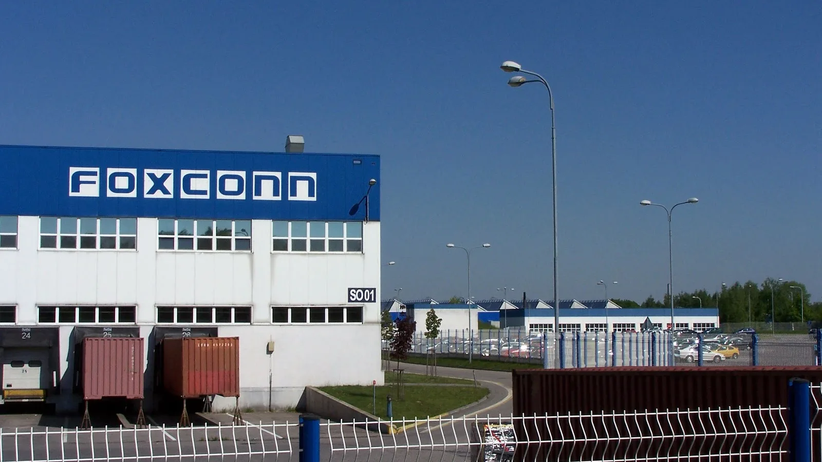 Foxconn pregătește o nouă ofertă pentru cei de la Sharp; OEM-ul dorește obținerea unui post de management și transferul unor brevete tehnologice