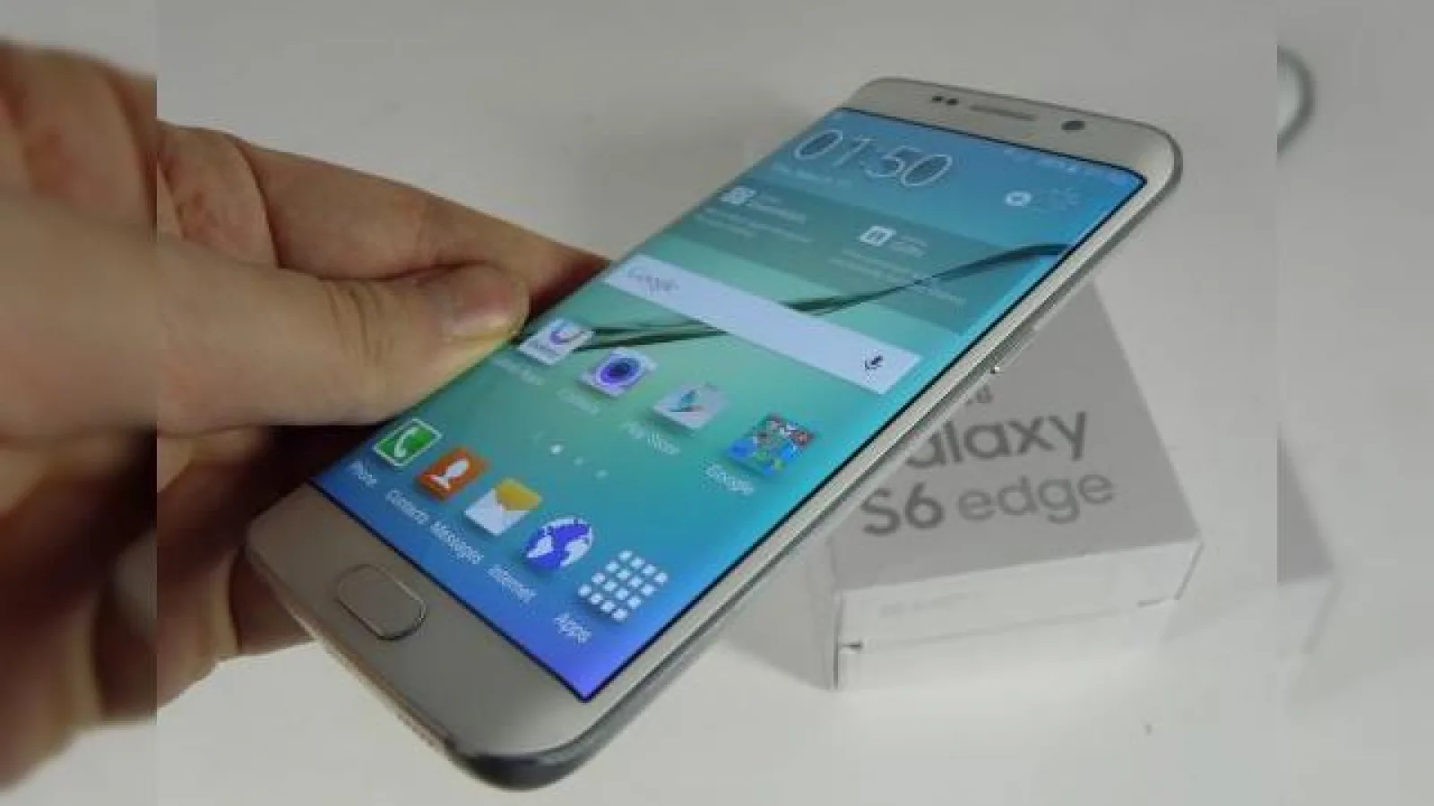 Samsung Galaxy S6 Edge impresii după 2 zile de utilizare (mini review): sticla cucereşte, TouchWiz a evoluat, camera impresionează (Video)