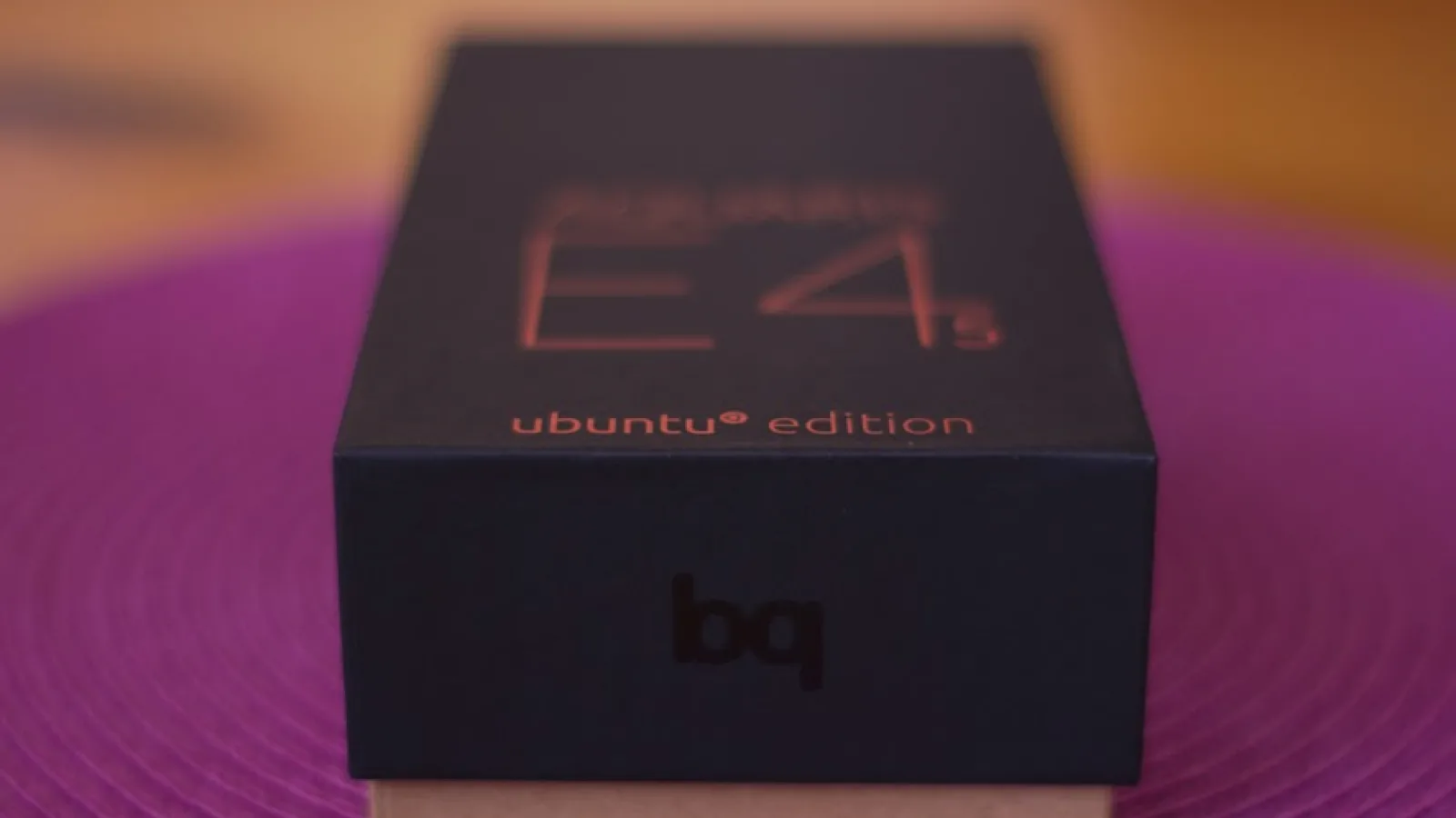 BQ Aquaris E4.5, unul dintre primele telefoane ce rulează Ubuntu Touch primește un review detaliat