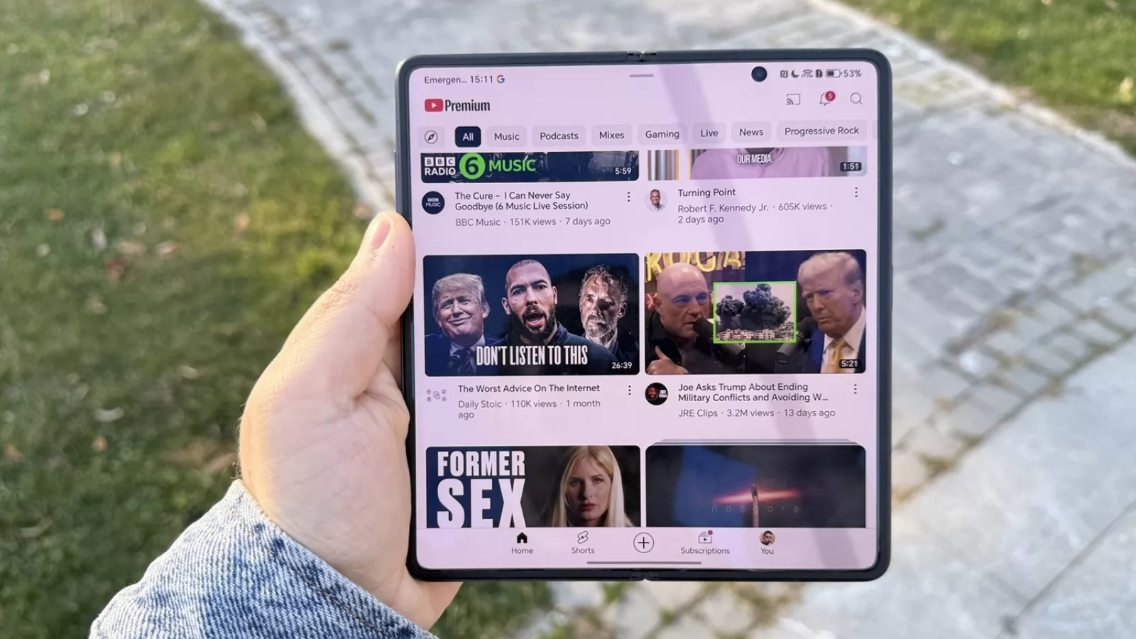HONOR Magic V3: Display-urile au grijă de sănătatea ta, sunt imersive