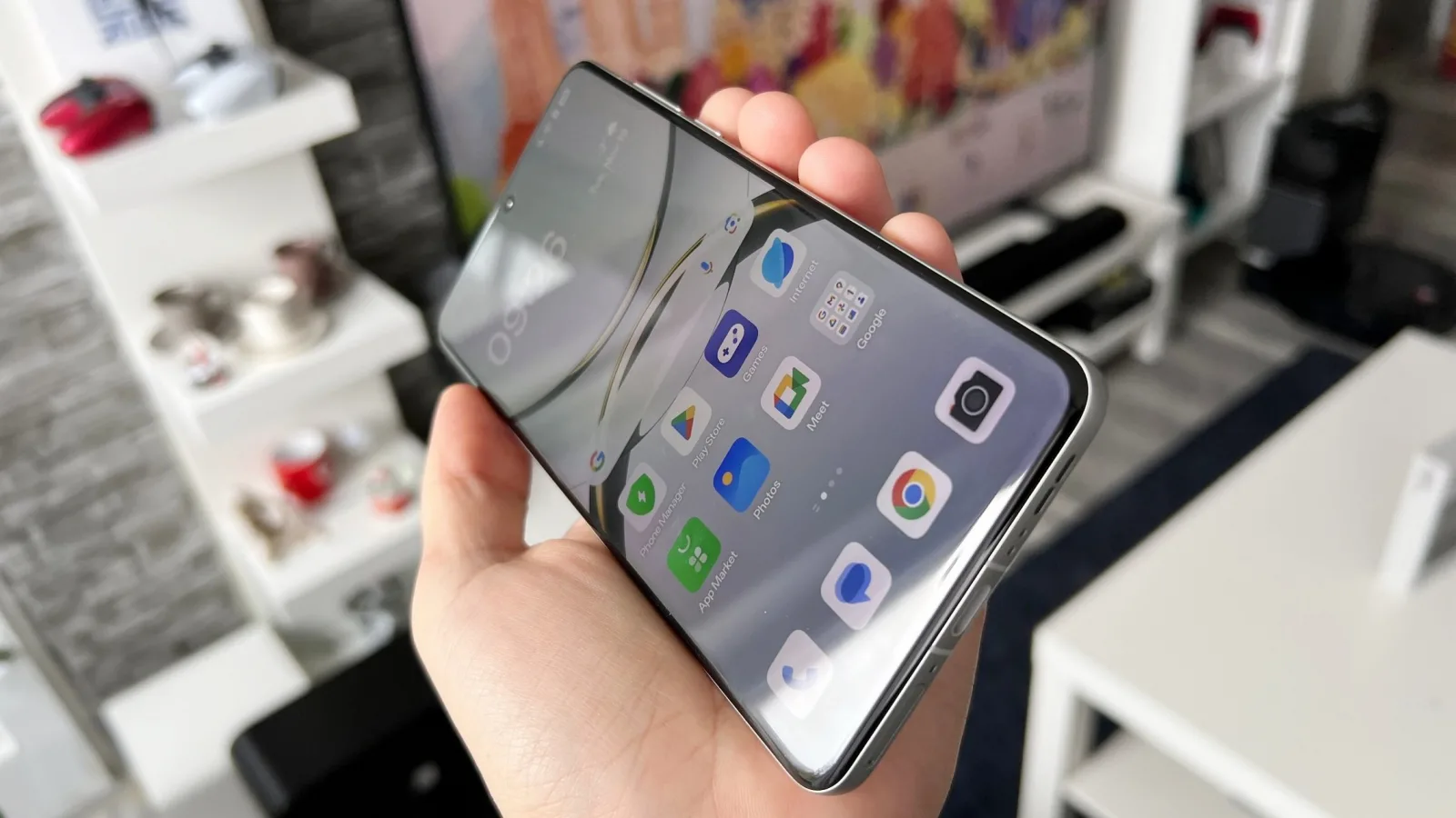 OPPO Find X8 Pro: Conectivitate fără sacrificii, cu WiFi 7, eSIM, 5G și tot ce îți dorești