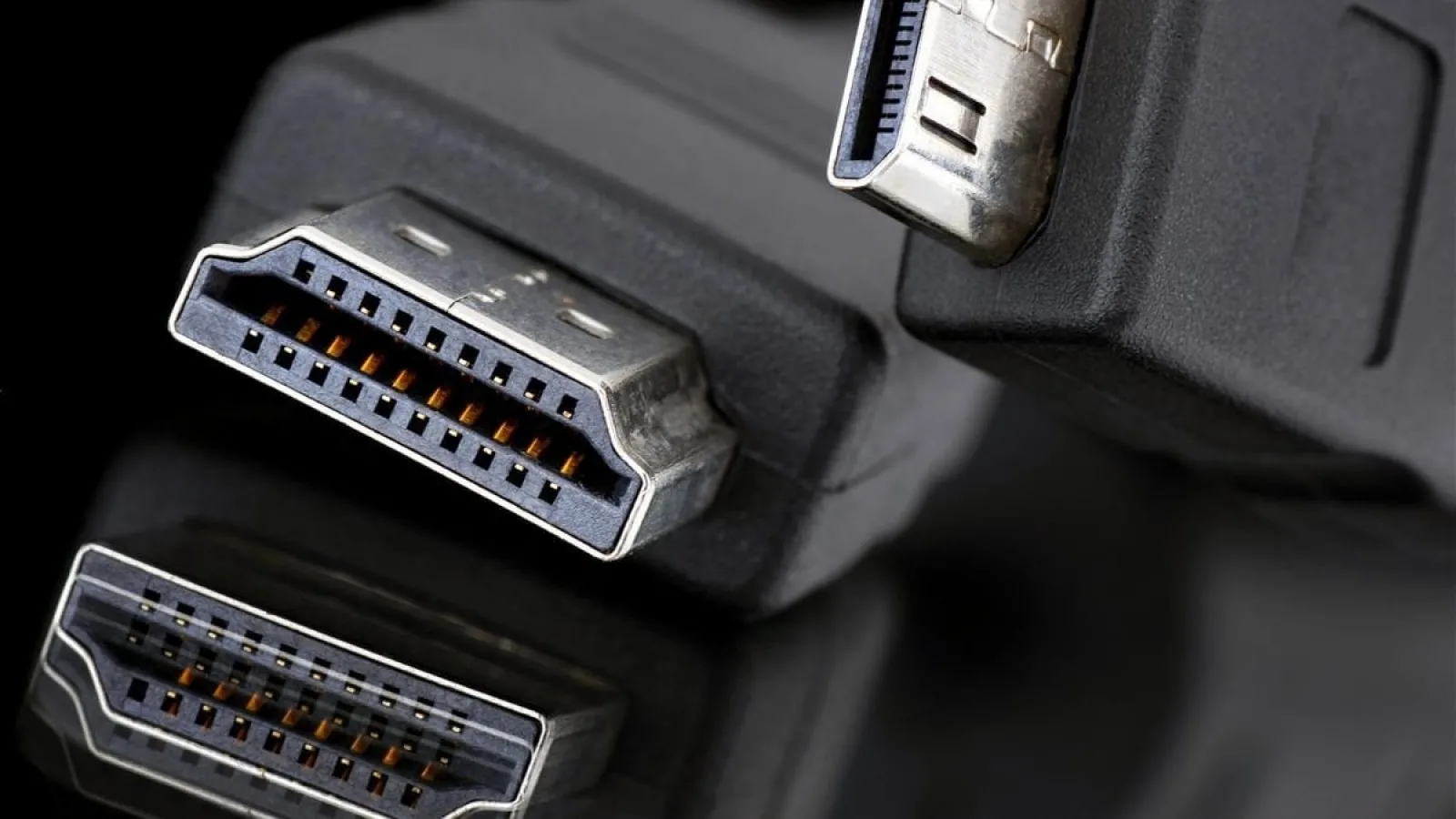 HDMI 2.2 vine în 2025, revoluționează conținutul 4K și 8K, dar cere un cablu mai performant