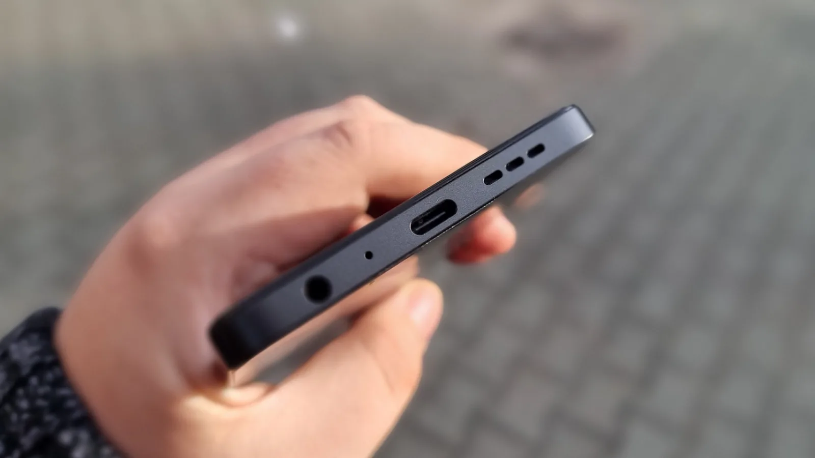TCL 50 NXTPAPER 5G: Conectivitate pur midrange, dar cu valori bune la testele Ookla + NFC pentru plăți contactless