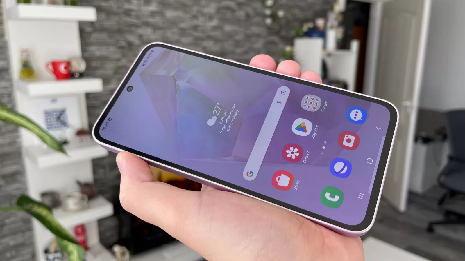 Un alt smartphone accesibil Samsung va primi încărcare rapidă: Galaxy A36 5G se va încărca la 45W pe fir