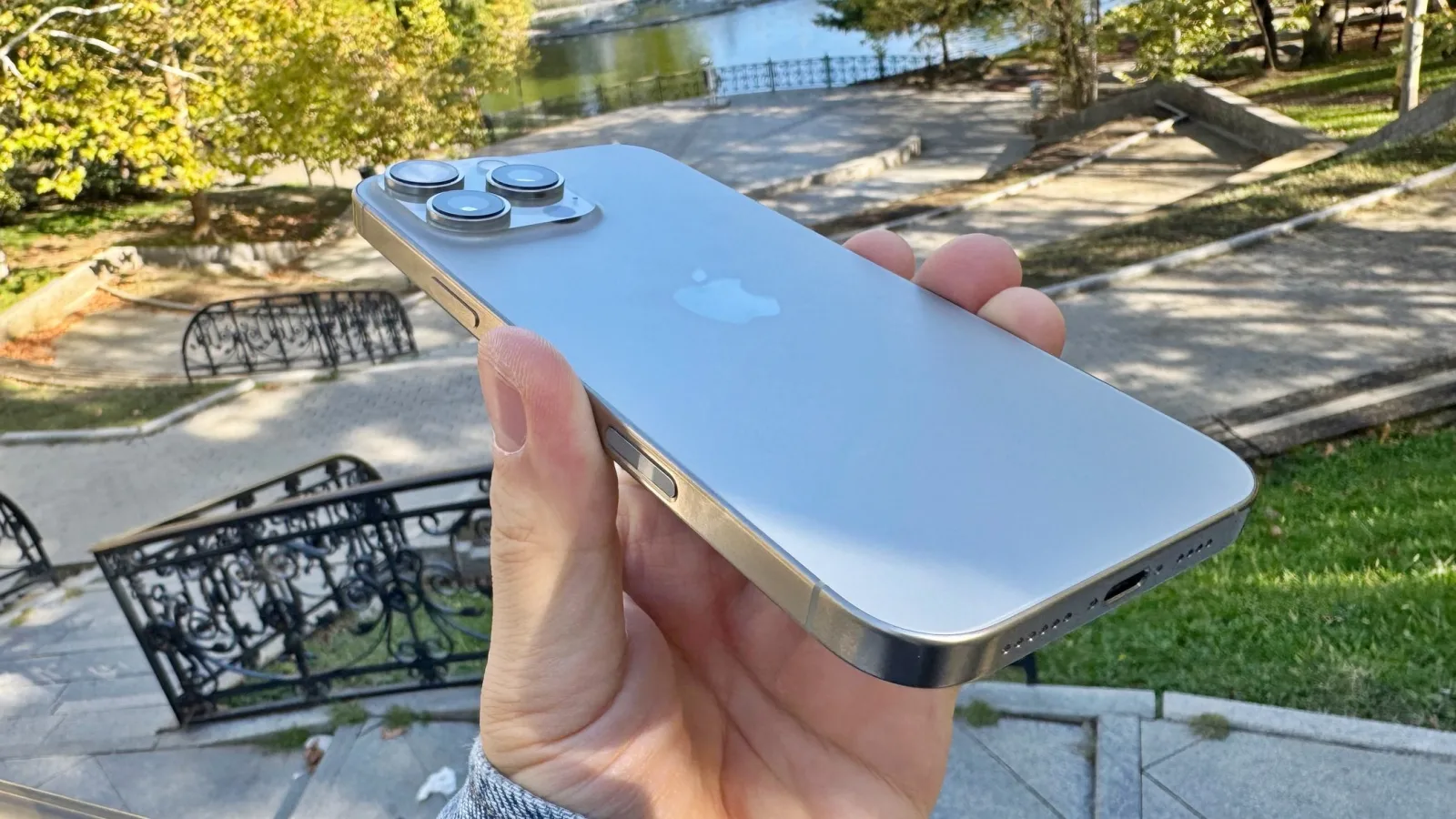 iPhone 17 ar putea primi în premieră răcire cu Vapor Chamber; Extra-performanță, temperaturi scăzute