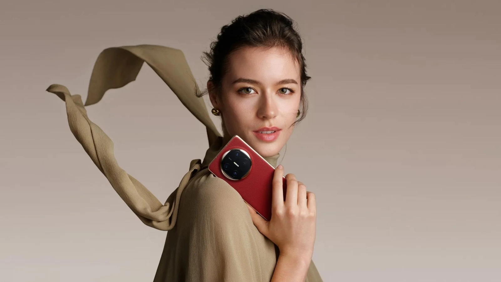 Preț și disponibilitate HUAWEI Mate X6 în România (extra reducere + smartwatch cadou)