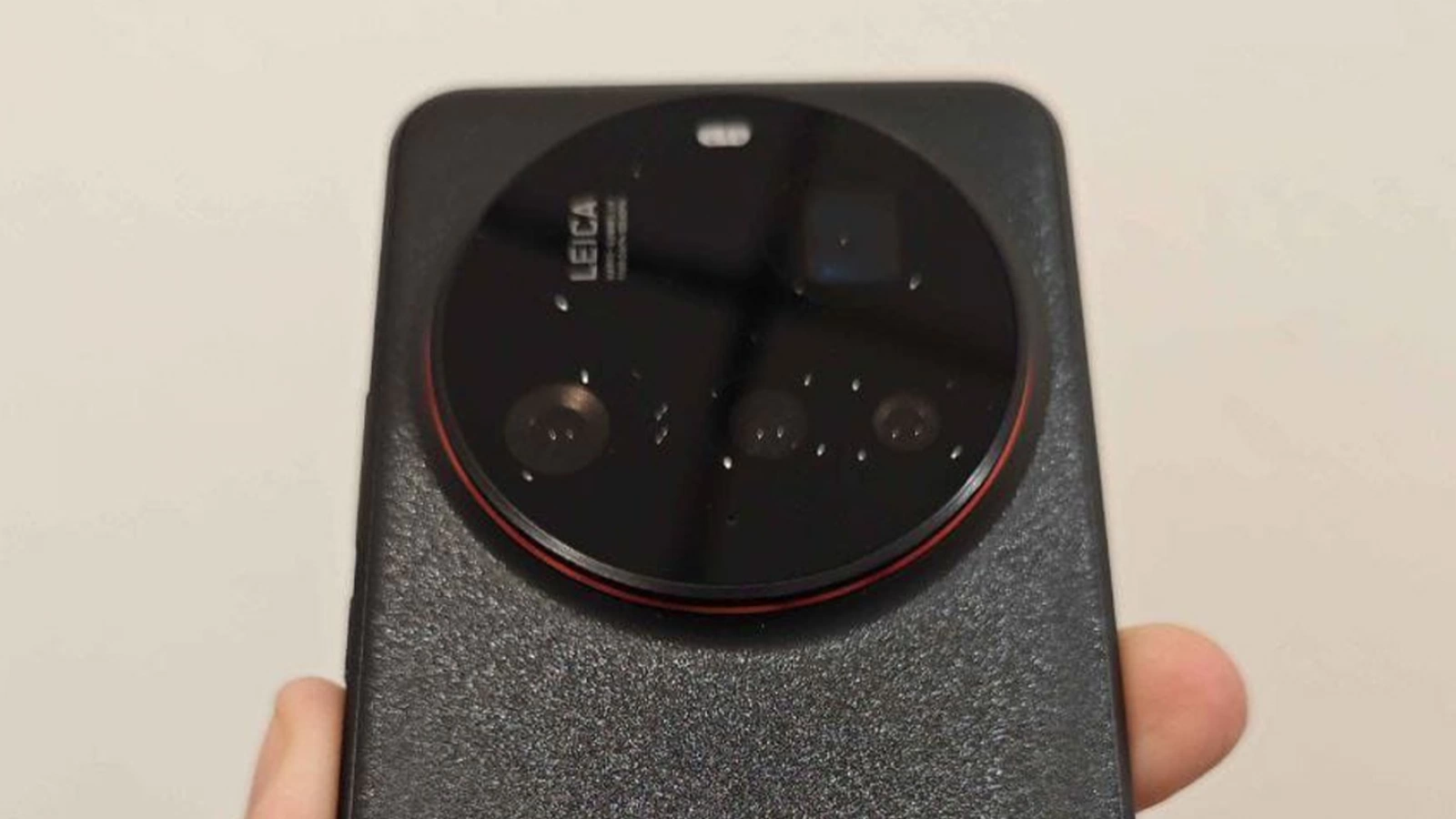 Xiaomi 15 Ultra: Variante de culoare și memorie confirmate înainte de debutul global