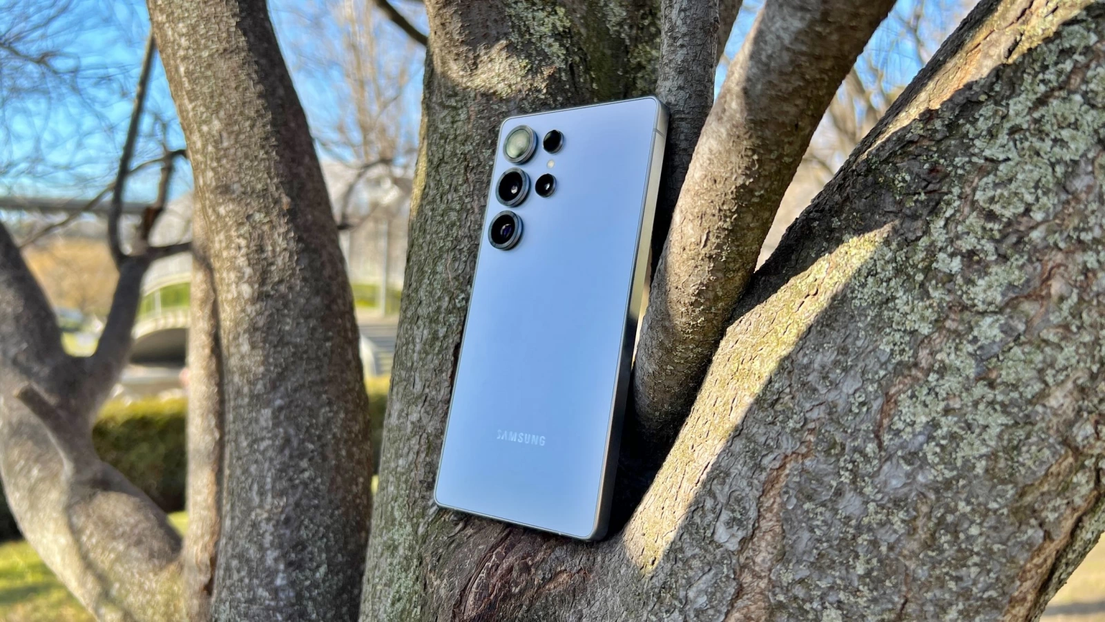 Samsung Galaxy S25 Ultra: Design mai uşor, mai subţire, mai rafinat