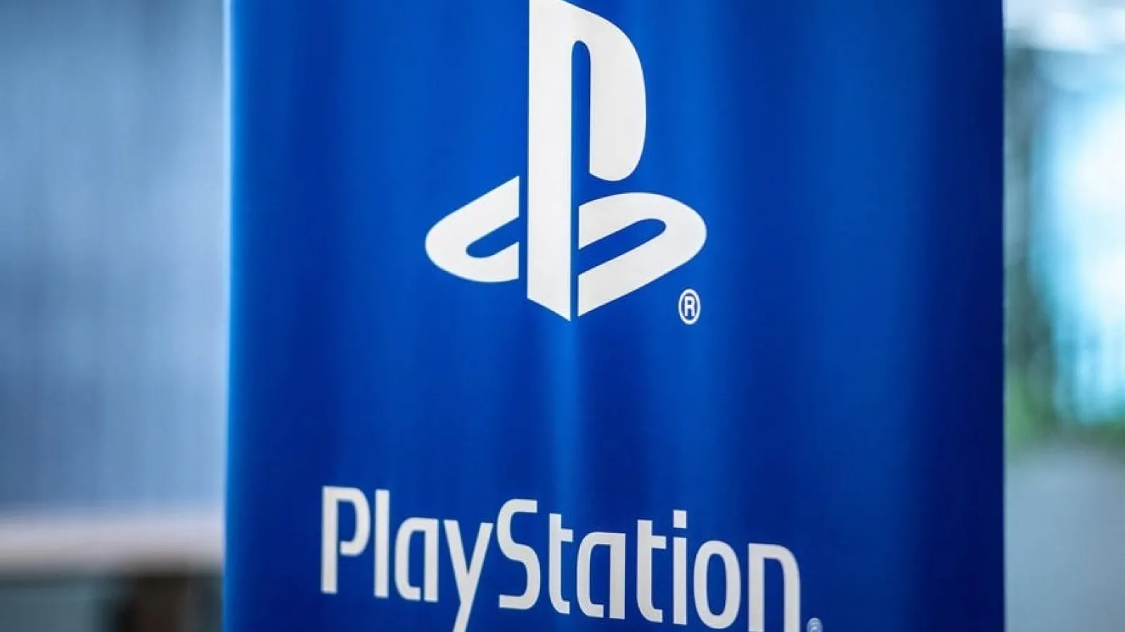 Sony oferă 5 zile gratuite de PlayStation Plus; PSN revine online după o pană globală de 24 de ore