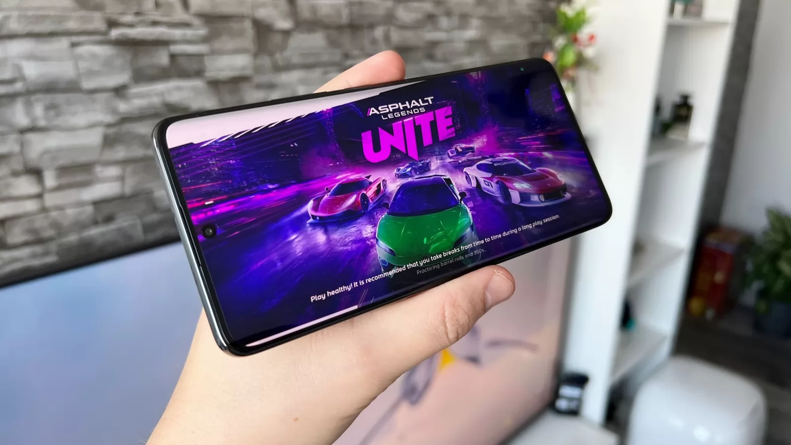 Redmi Note 14 Pro 5G: Benchmark-uri care îl pun peste câteva hituri