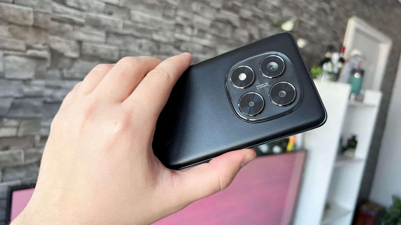 Redmi Note 14 Pro 5G: Camera de căpătâi pentru un sejur în Praga... şi dincolo de ea