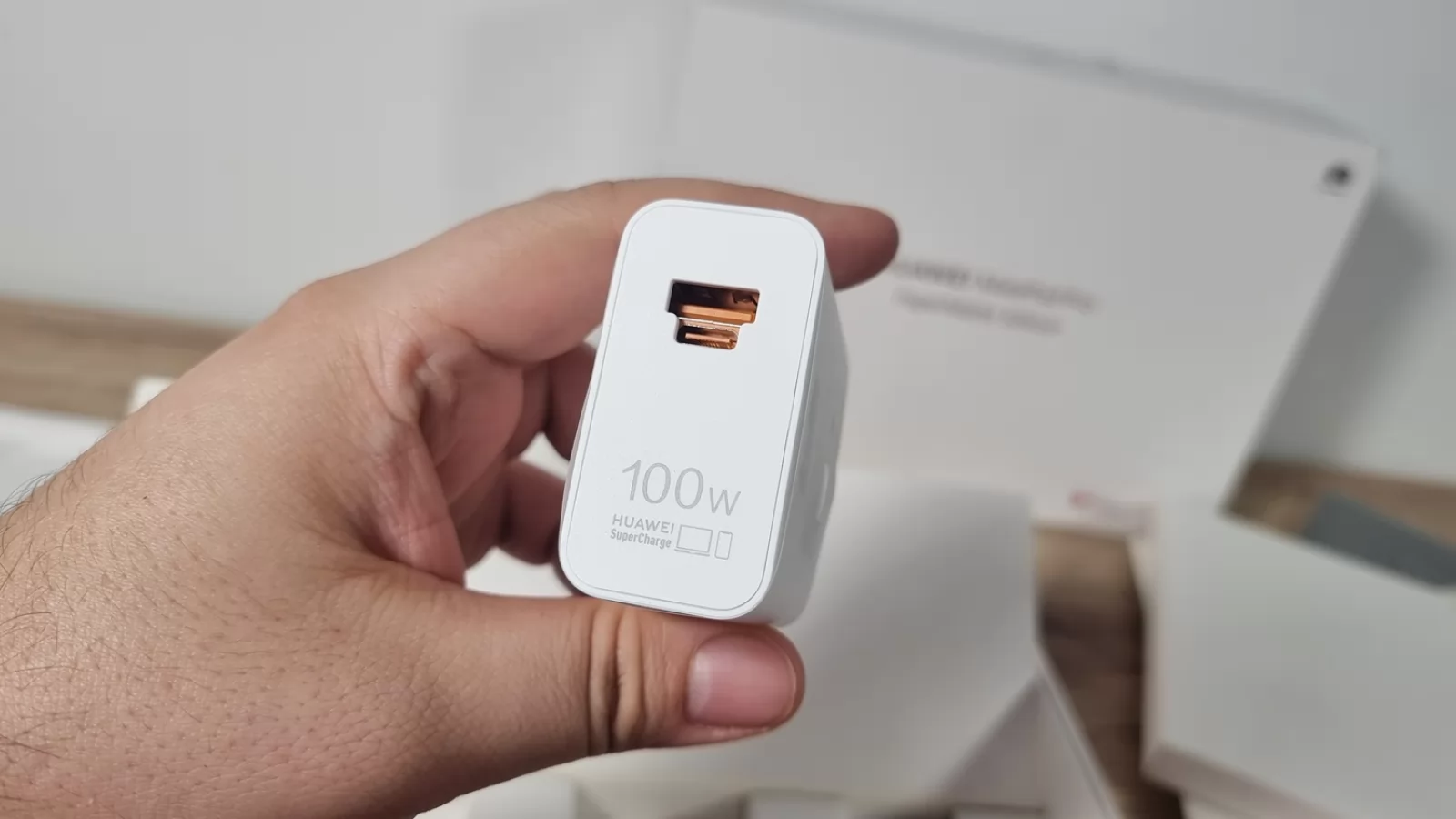 HUAWEI MatePad Pro 13.2 PaperMatte: Autonomie bună pentru o tabletă cu display generos și luminos, cu încărcare rapidă la 100W pe fir