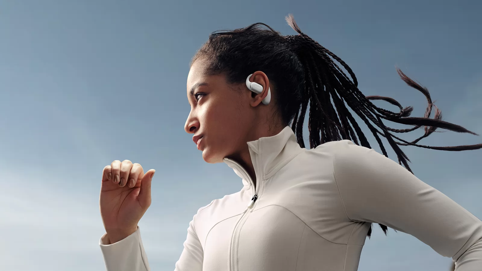 Huawei FreeArc sunt primele căști open ear de la Huawei ce au ataşament tip "cârlig", pentru sportivi