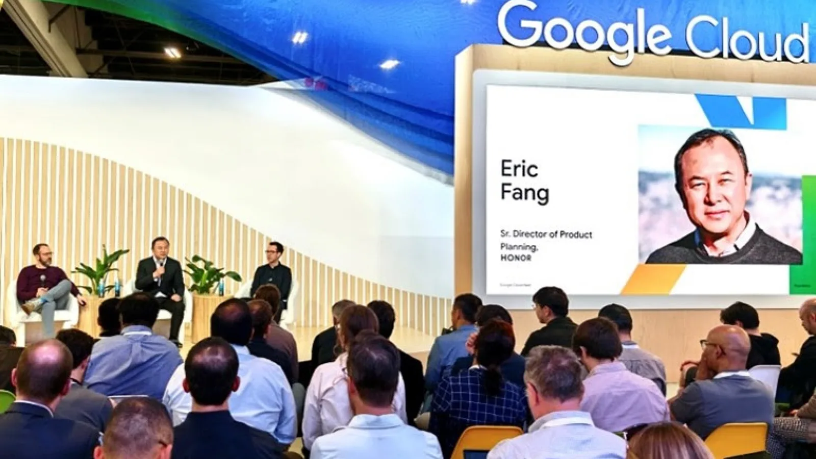 Honor își consolidează parteneriatul cu Google Cloud pentru a aduce și mai multe funcții AI pe smartphone-urile din portofoliu