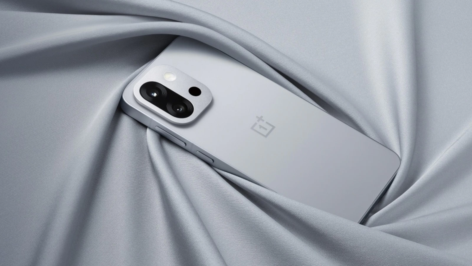 Flagship-ul mignon al momentului a debutat! OnePlus 13T aduce display OLED de 6.3 inch, procesor Snapdragon 8 Elite, baterie de 6260 mAh