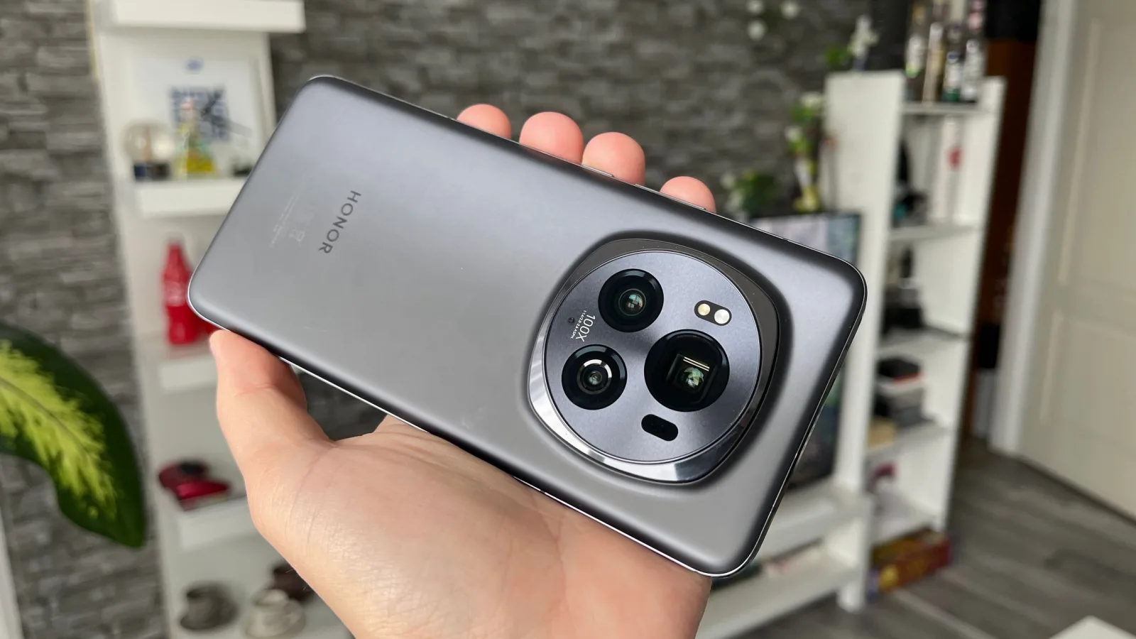 Honor Magic5 și Magic6 primesc actualizarea MagicOS 9.0.0.169; Cameră mai bună, suport Android Auto, opțiuni noi în interfață