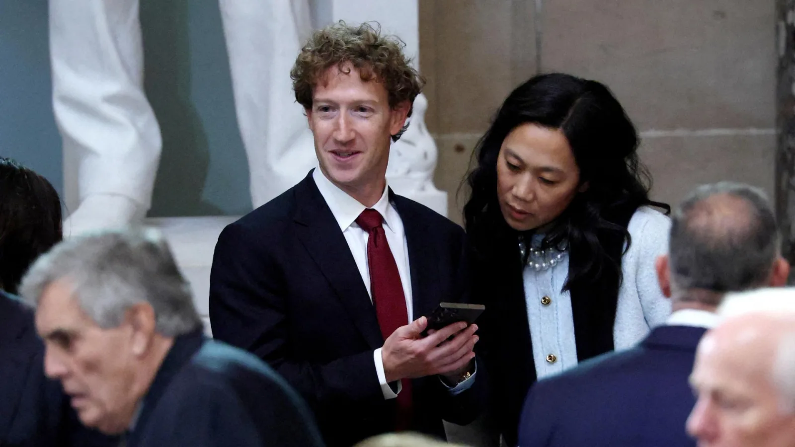 Meta și Microsoft s-au dus peste tot ce anticipa Wall Street; AI-ul începe să conteze pe bune în bilanțuri