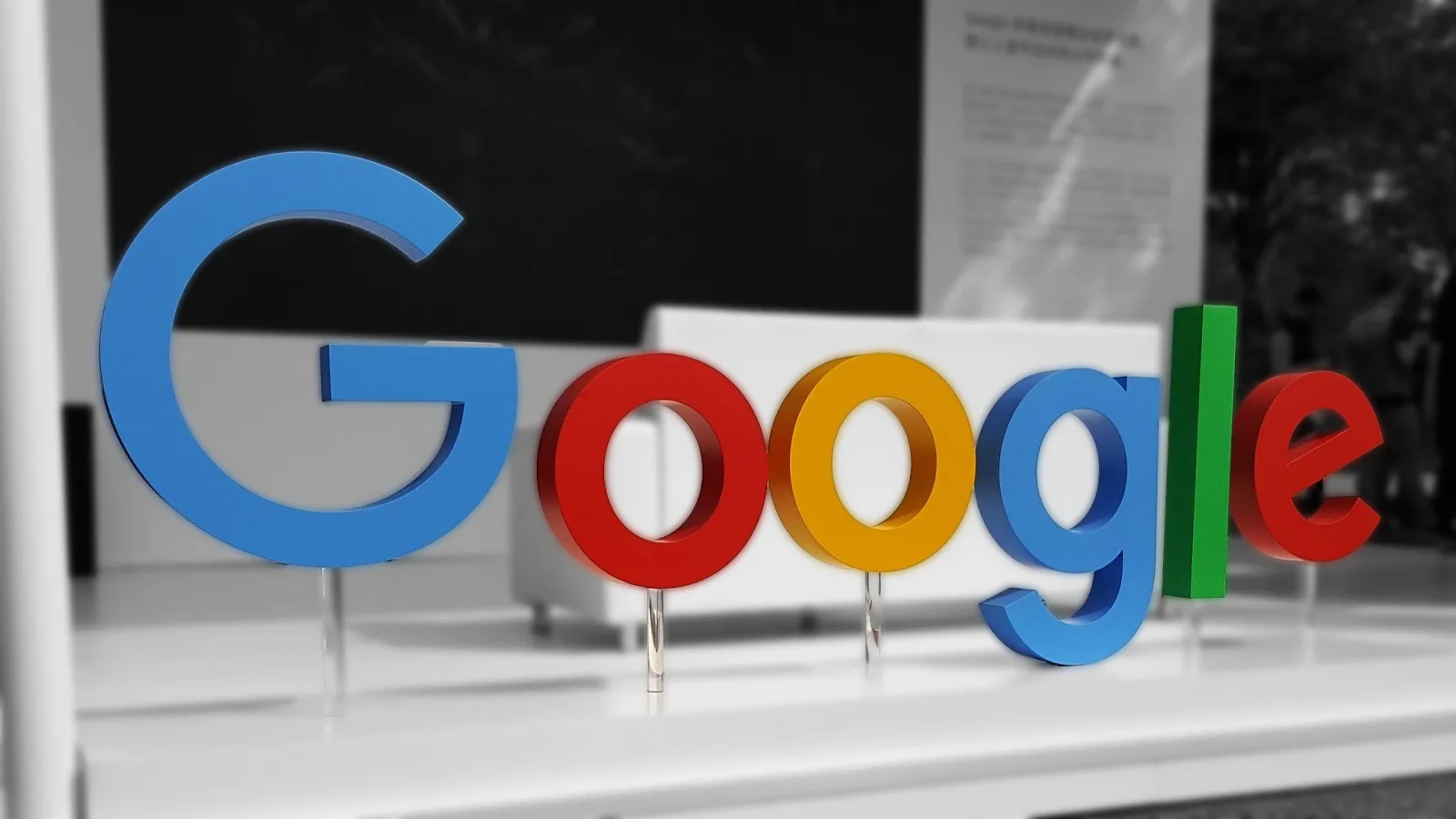 Google pierde utilizatori în favoarea Bing; pentru prima dată coboară sub 90% cotă de piață