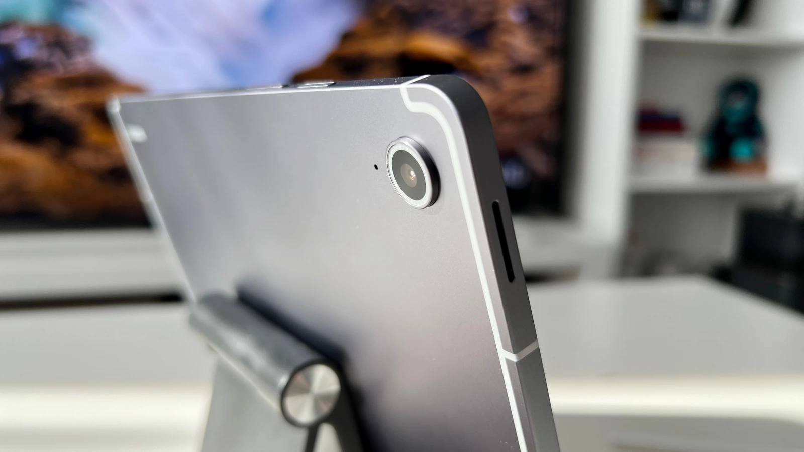 Samsung Galaxy Tab S10 FE: Cameră cu accent mai degrabă pe apeluri video și scanare doc, dar totuși cu suport Best Face AI