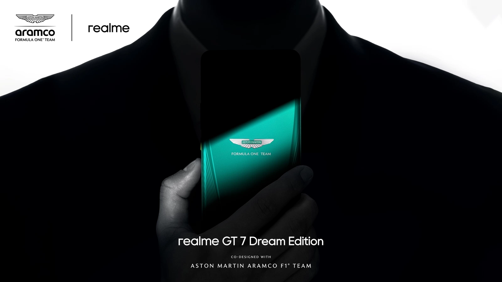 realme face echipă cu Aston Martin F1; GT 7 Dream Edition vine cu look de monopost și baterie de 7000 mAh