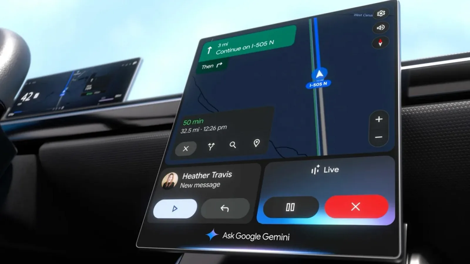Android Auto permite de acum redarea de Netflix și YouTube în staționare; Apple blochează în continuare complet funcția pe CarPlay