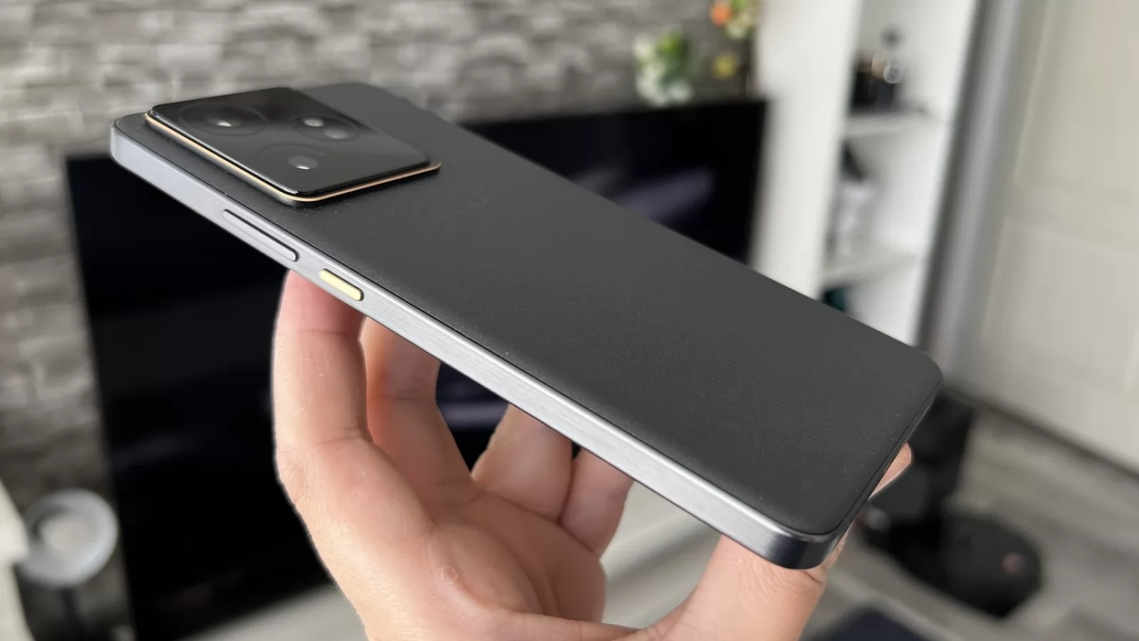 realme GT7 5G: Hardware de flagship killer, axat pe gaming și performanță, cu un procesor Dimensity 9400e