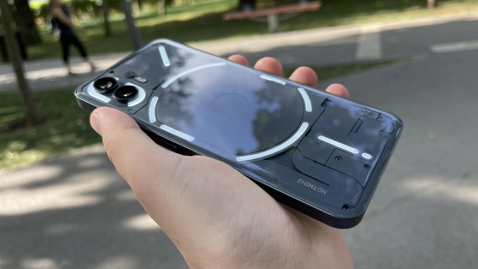 Nothing Phone (3) pare că va renunța la emblematica interfață Glyph; Dispar luminițele?