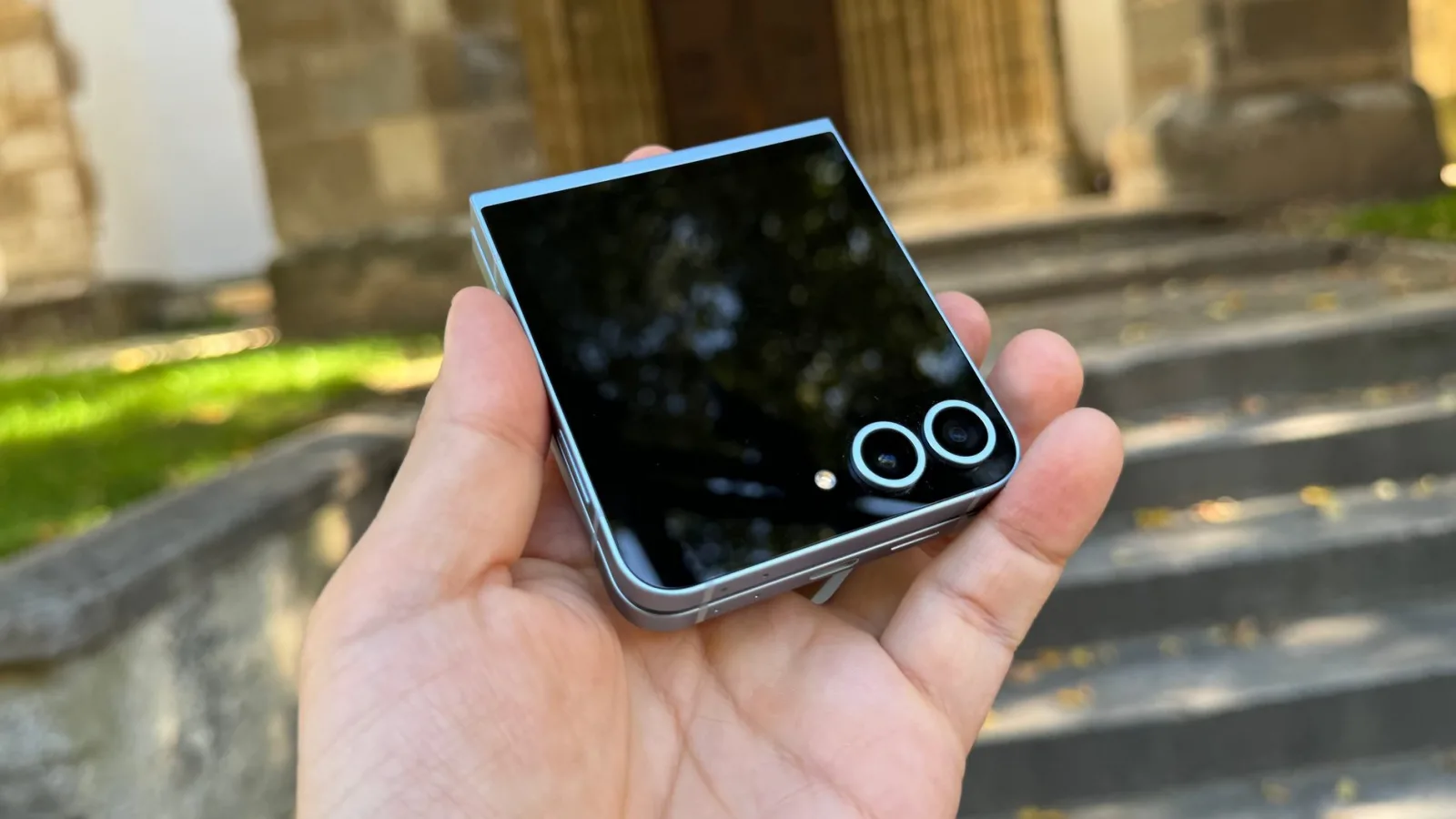 Cel mai mare rival pentru Galaxy Z Flip7 FE va fi chiar Galaxy Z Flip6; Cât costă pliabilul "accesibil"?