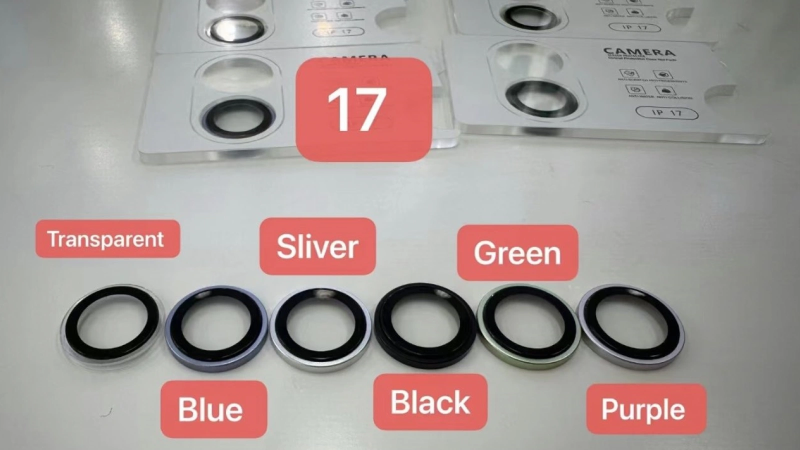 Protecții pentru camerele lui iPhone 17 sunt fotografiate și dezvăluie culorile, inclusiv o variantă transparentă pe motiv "Liquid Glass"